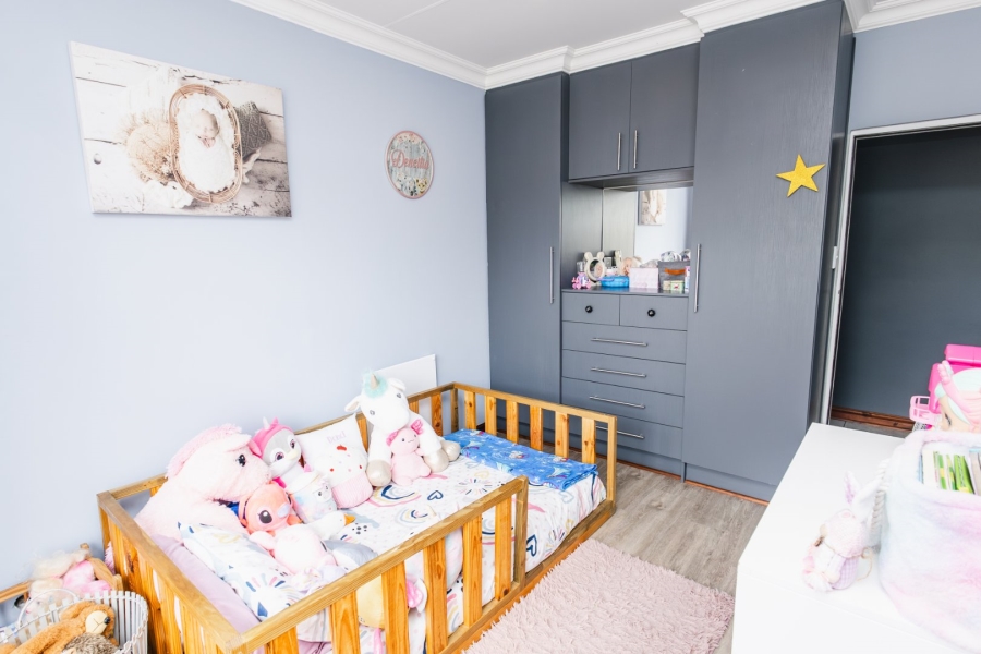 5 Bedroom Property for Sale in Somerton Estate Free State